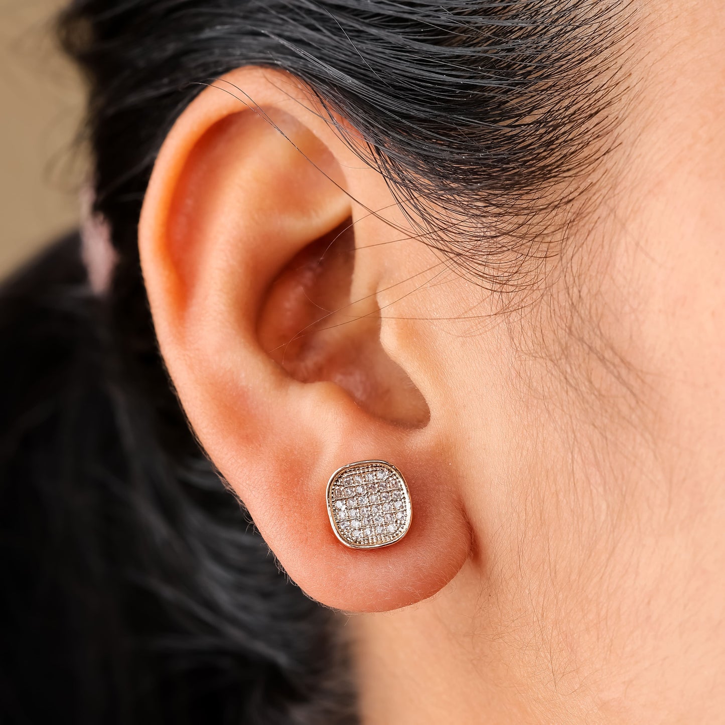 Urban Glow Grid Studs