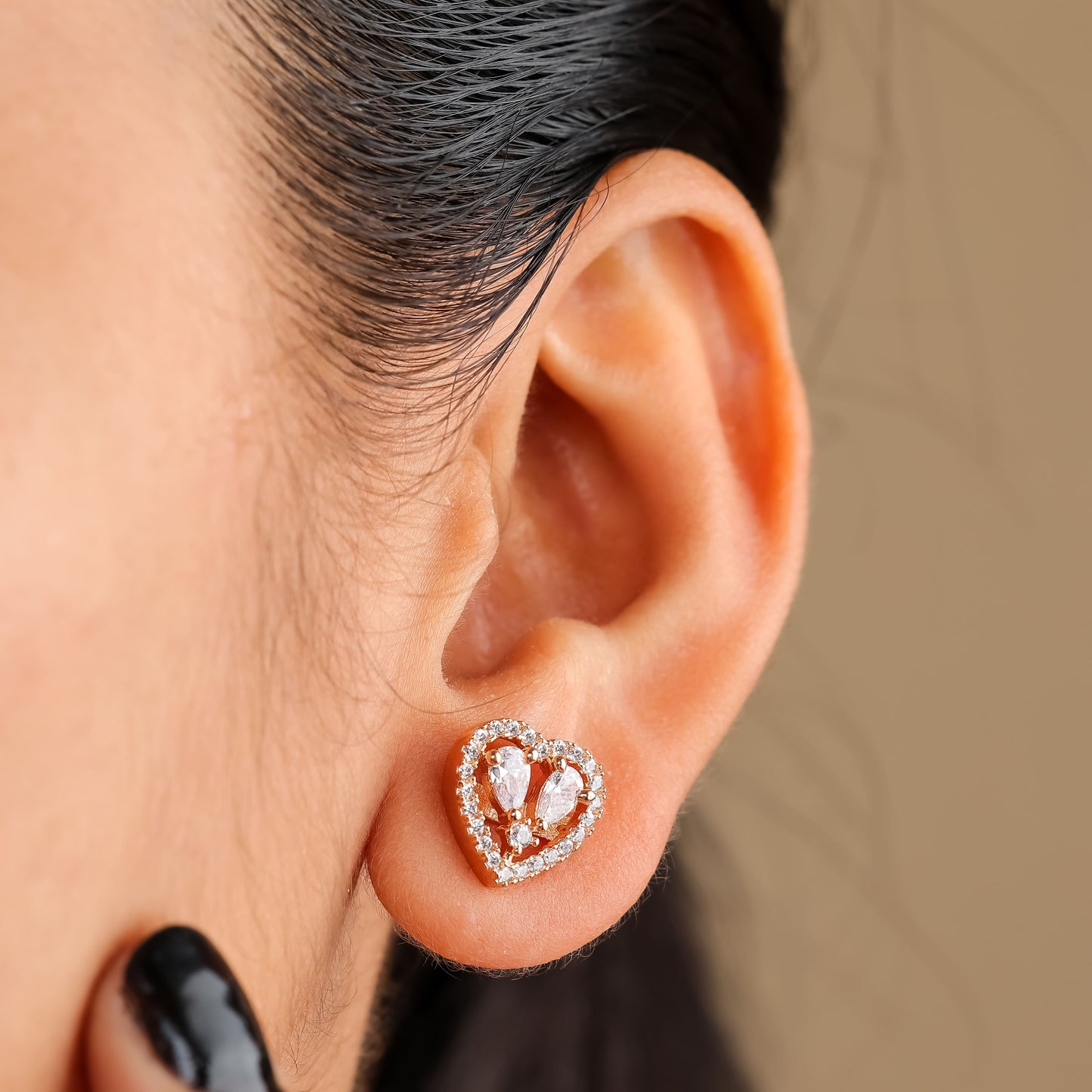 Royal Heart Glow Studs