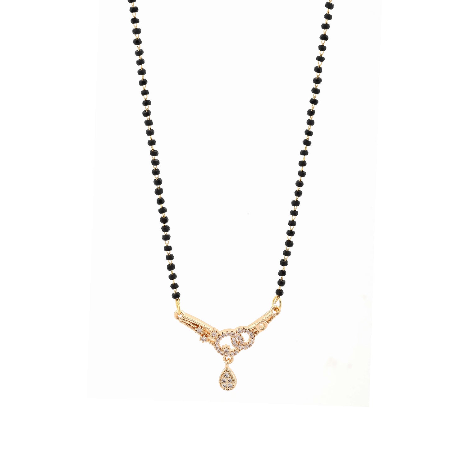 elegant-teardrop-charm-mangalsutra