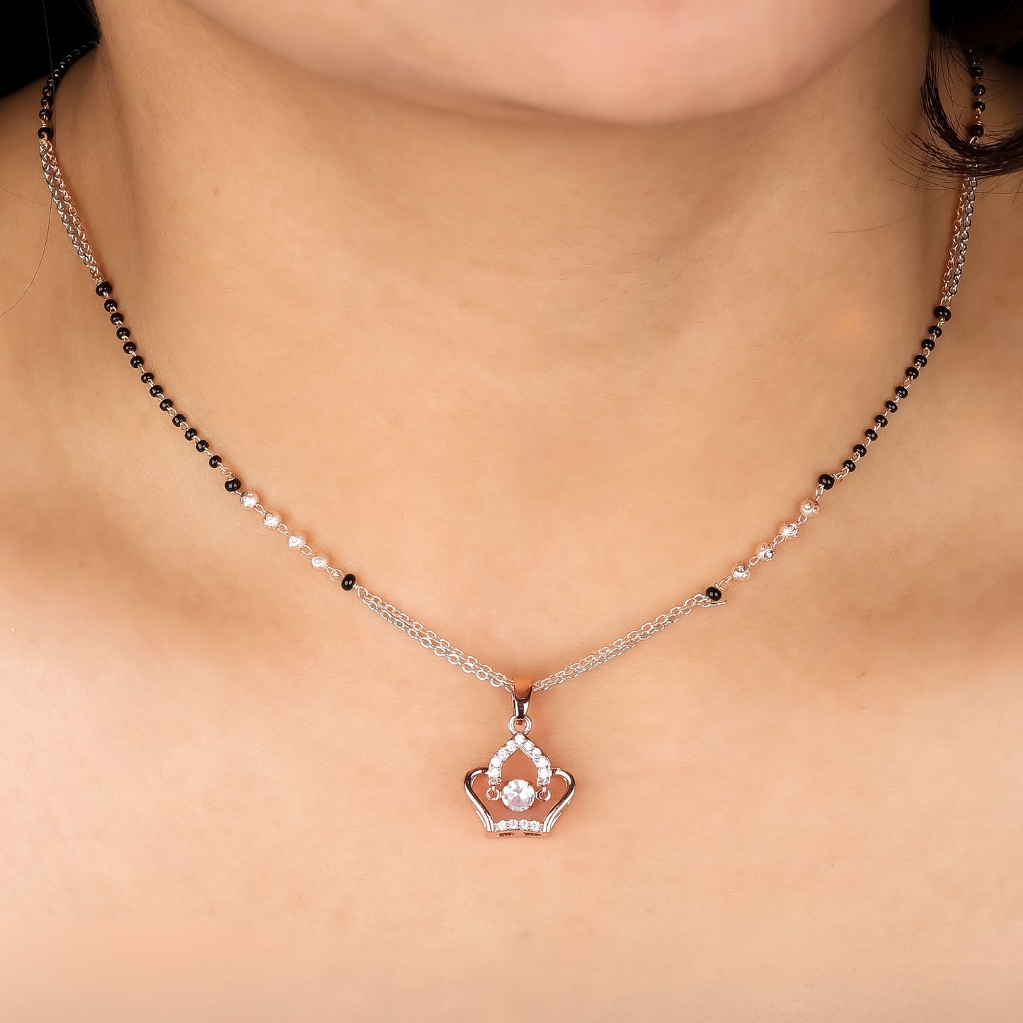 queen-crown-mangalsutra