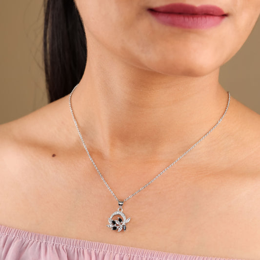 Noire Flora Circle Pendant Necklace